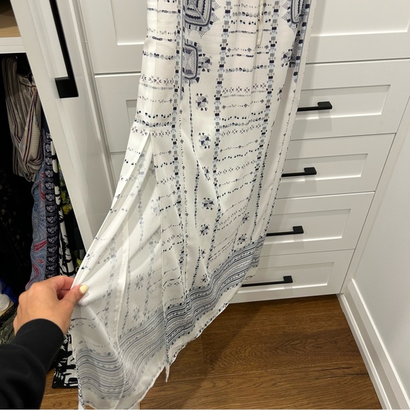 BCBG Runway long Skirt - Picture 3 of 3